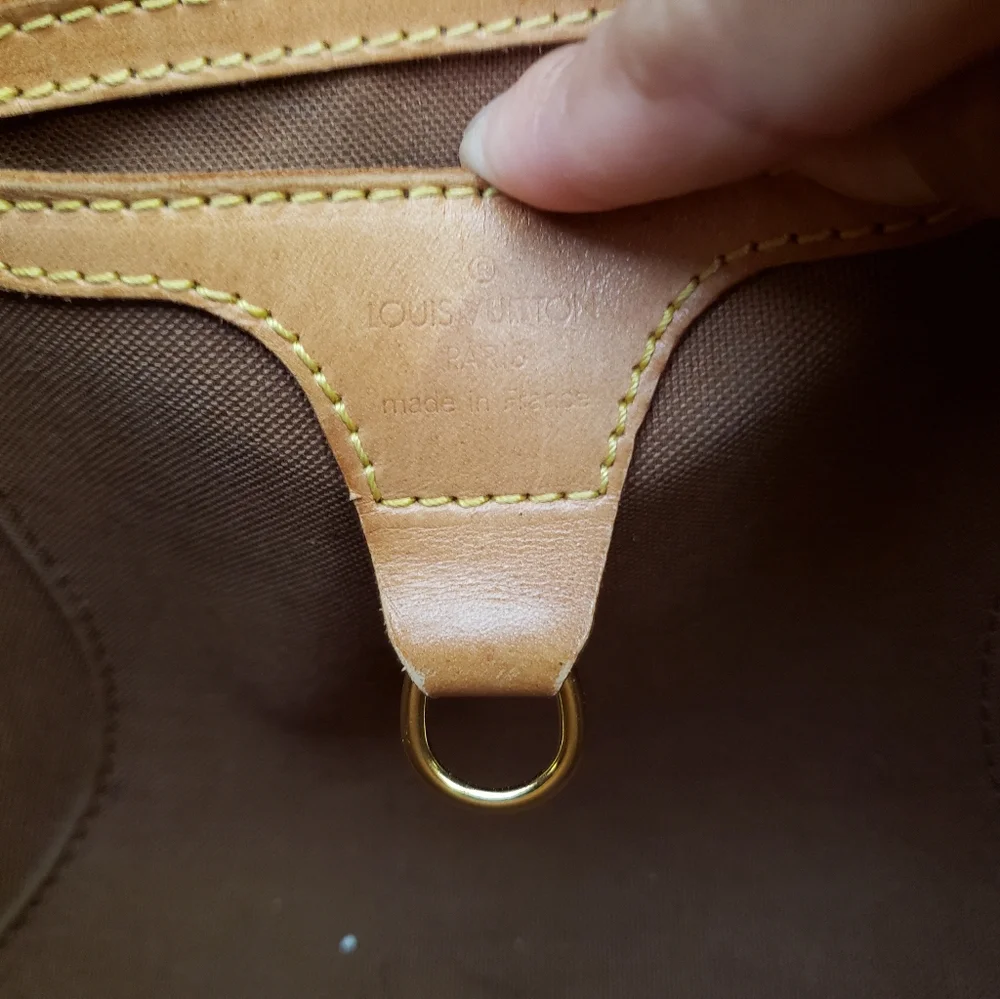Louis Vuitton Monogram Ellipse PM - Picture 6 of 9